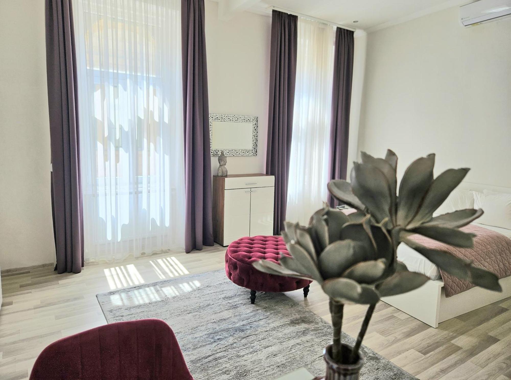 Designer Downtown Gem Lejlighed Budapest Eksteriør billede