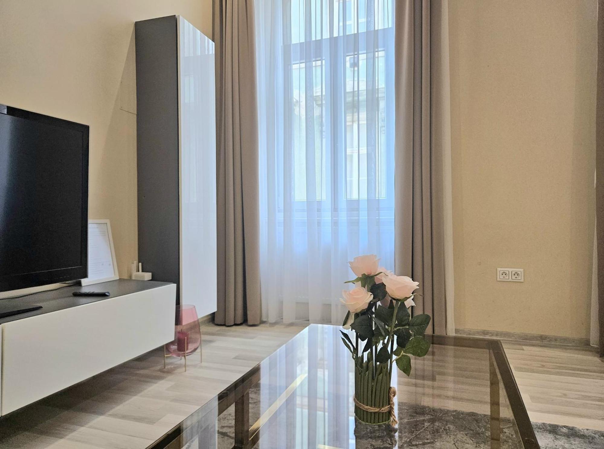 Designer Downtown Gem Lejlighed Budapest Eksteriør billede