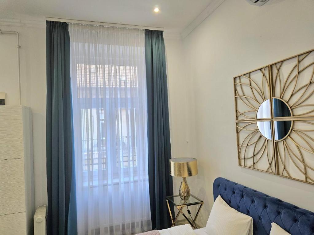 Designer Downtown Gem Lejlighed Budapest Eksteriør billede
